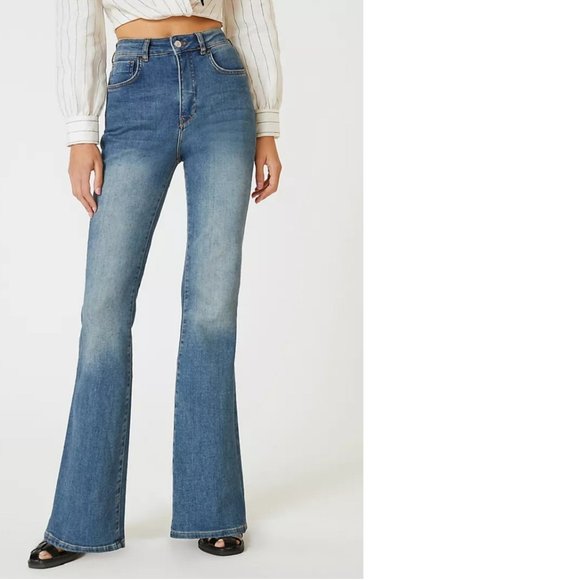 new Pilcro The Icon Flare Jeans - Picture 1 of 7